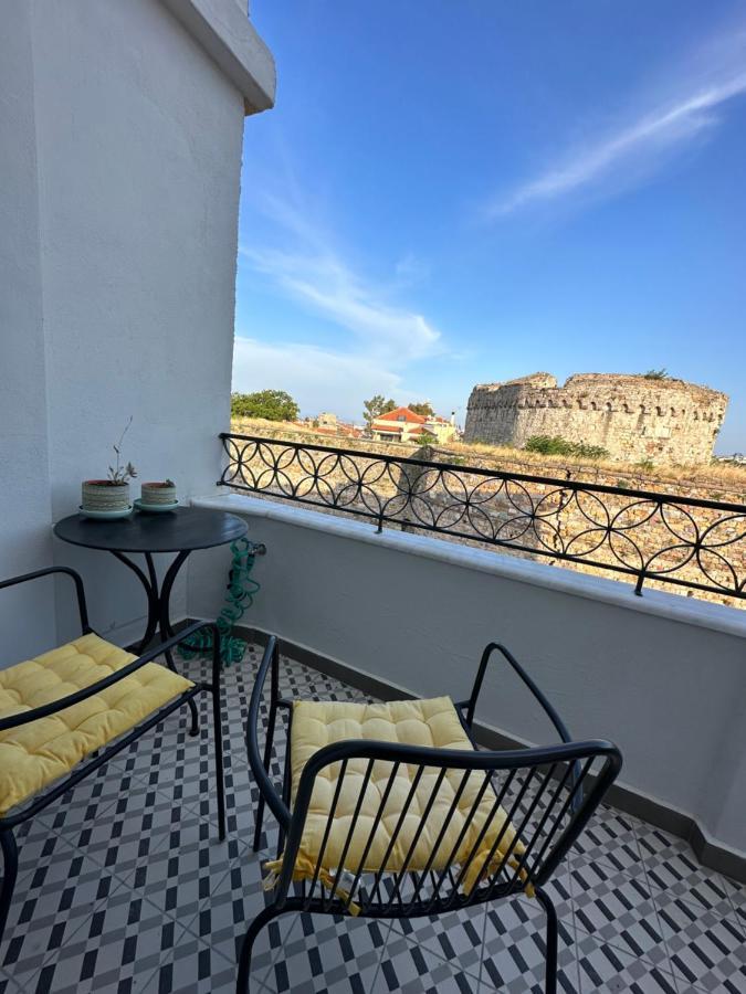 Kastron Views Apartment Chios Town Bagian luar foto